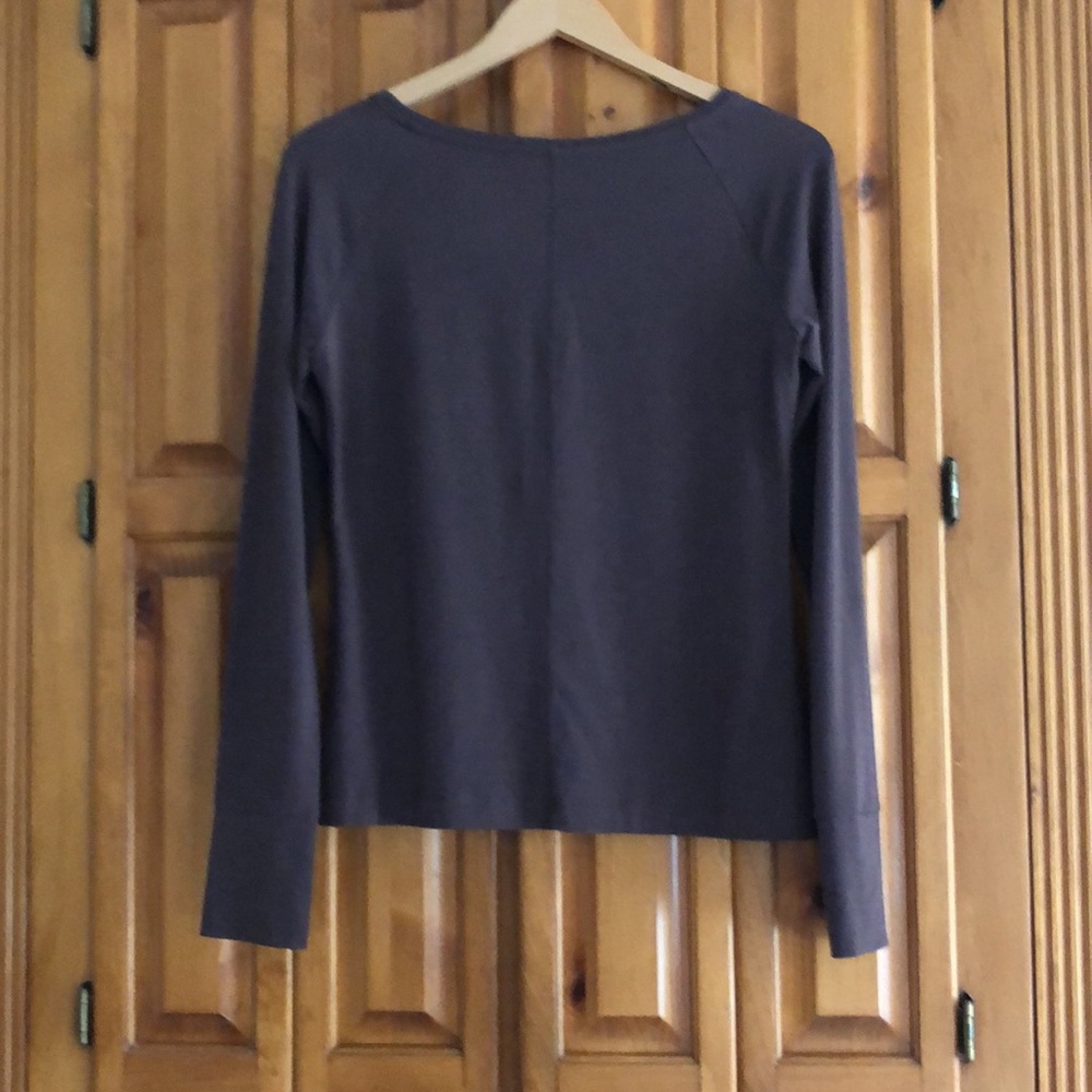 GapFit Athletic workout top. Plum shade. Breathable. Excellent condition. - Picture 6 of 6